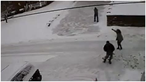 Jeffrey Spaide Snow Shoveling Shooting Caught On Video