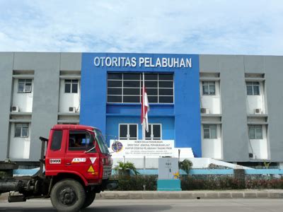 6 pegawai konter tiket pelabuhan tanjung priok 10 daftar pustaka arnita, devi. Kantor Syahbandar dan OP Amankan Priok