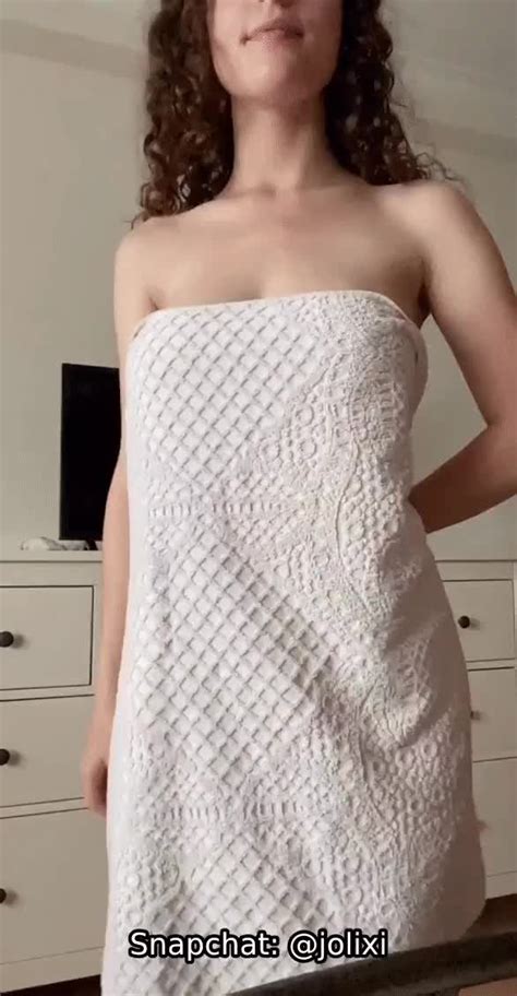 Towel Drop Scrolller