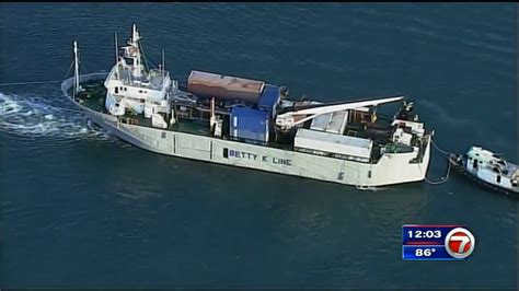 Cargo Vessel Removed After Running Aground In Miami Beach Wsvn 7news