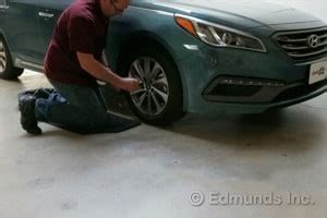 Steps For Changing A Flat Tire