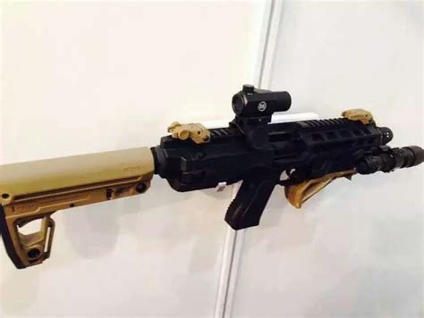 Qsz92手枪 9mm型 ——〖枪炮世界〗