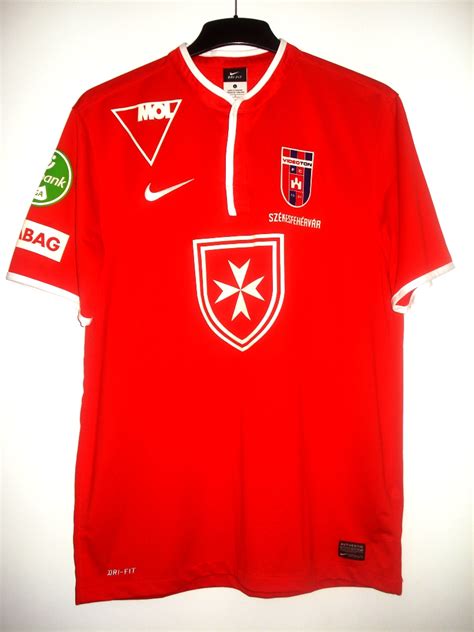 A mol fehérvár fc hivatalos tiktok oldala ️💙 👉🏻 insta: MOL Fehérvár FC Home football shirt 2013 - 2014.