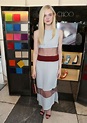 Elle Fanning Height and Weight Stats - PK Baseline- How Celebs Get ...