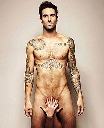 Maroon 5 S Adam Levine Strips Naked For Cosmo UK