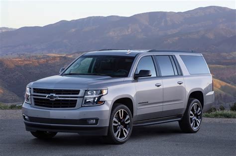 Chevrolet Tahoe Photos And Specs Photo Chevrolet Tahoe Suv 2020 And