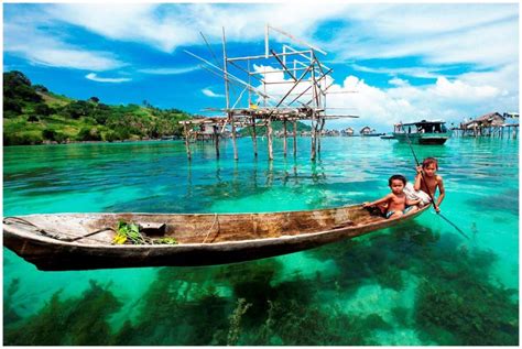 Locals here often refers kota kinabalu as 'kk' in short. Bajau Kids, Semporna island, SABAH, Malaysia | Fishing ...