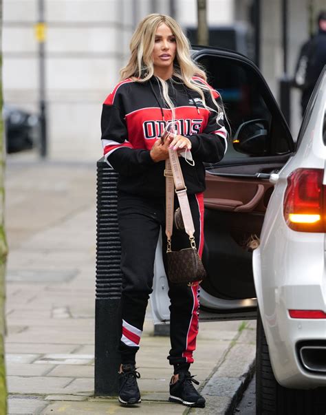 Latest stories, photos and videos about katie price. KATIE PRICE Out Filming for Her New Show in London 03/05 ...