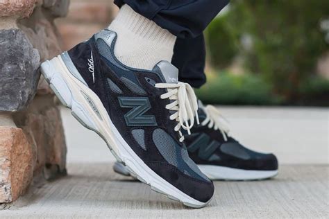 How Does The New Balance 990v3 Fit Easy Sizing Guide The Retro
