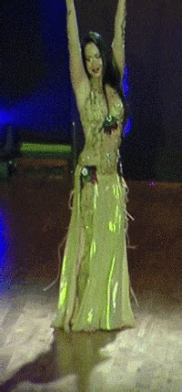 Belly Dance Gif Find Share On Giphy