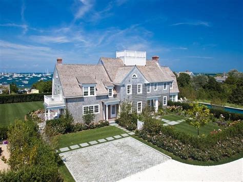 Pricey Nantucket Mansion Tries Risky Wintertime Sale Nantucket