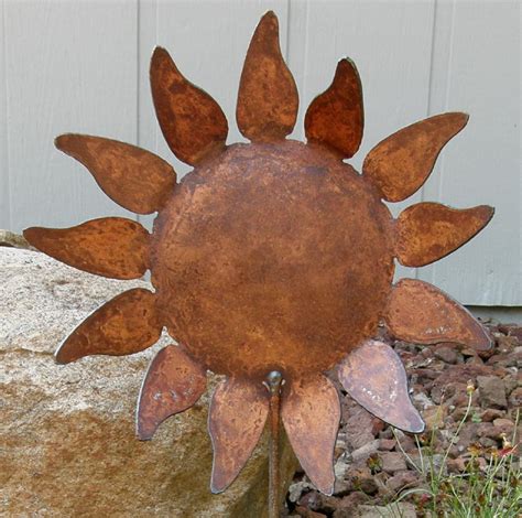 Rusty Finish Metal Garden Art Sunflower Yard Stake Etsy