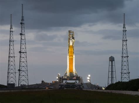 Artemis 1 On Launch Pad 39b Nhq202204210010 Nasas Space Flickr