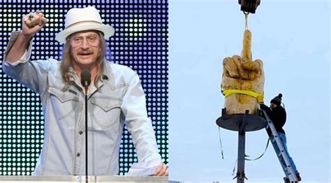Kid Rock Buys A Giant Middle Finger Statue For His Home In Nashville