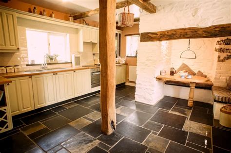Award Winning Welsh Stone Cottage Cottages For Rent In Johnston