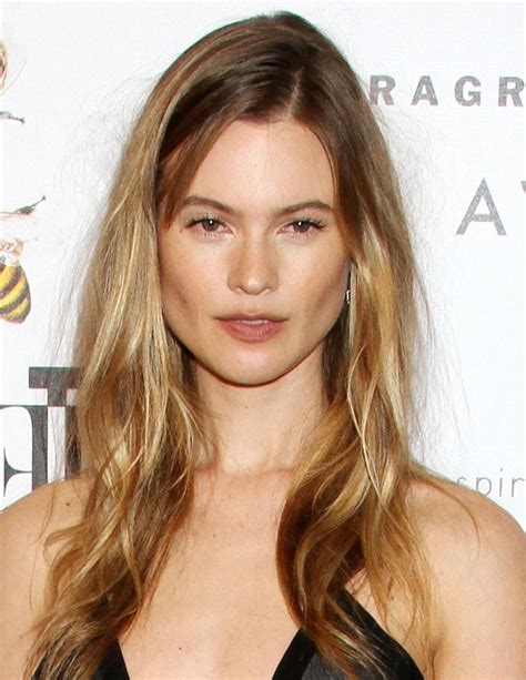 Behati Prinsloo At 2015 Fragrance Foundation Awards In New York