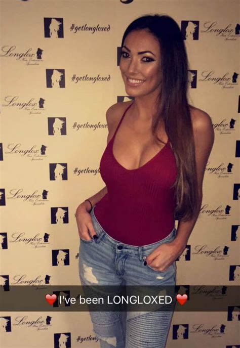 Love Island S Sophie Gradon Shows Off Mind Blowing Cleavage Daily Star