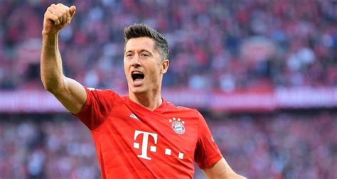 Lewandowski is one of the finest finishers in football today, and he is one of the finest pure strikers in yet it is possible to describe lewandowski as overrated in one key respect: Robert Lewandowski: breaking records, despite Niko Kovac at Bayern - The Totally Football Show
