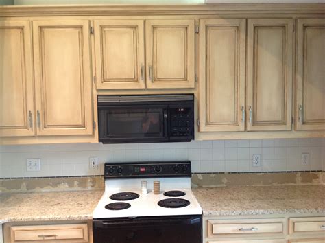 How to paint a faux concrete wall finish. White Kitchen Cabinets | Photos