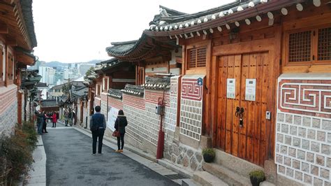 2 Day Private Tour With Bukchon Hanok Village Stay