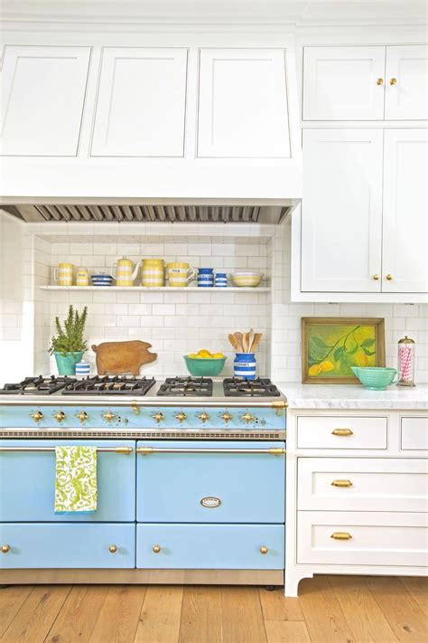 Nature inspired warm tones include copper, gold, henna, clay, ginger, mustard, apricot, terracotta, yellows and reds. 32 Kitchen Trends for 2020 That We Predict Will Be ...