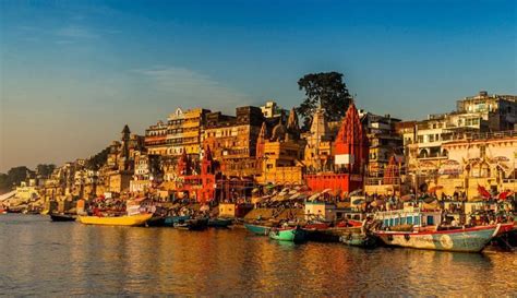 7 Most Popular Tourist Places To Visit In Uttar Pradesh Travelholicq