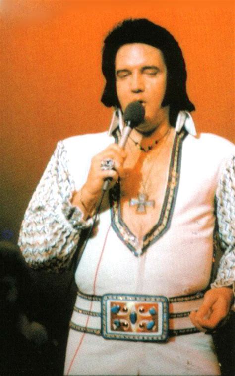 Elvis Live At The Sahara Hotel Lake Tahoe May 1976 V Neck Suit Elvis Elvis Presley Best