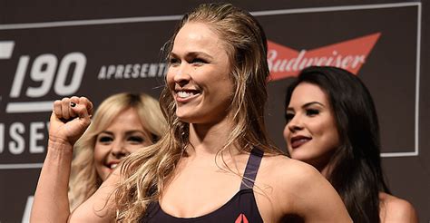 ronda rousey sells 13k dnb shirts in 24hrs
