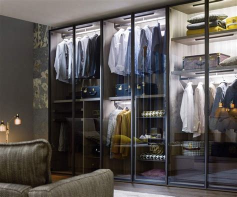 Sie haben schon eine tür geplant? Novamobili Kleiderschrank Perry | Kleiderschrank, Schrank ...