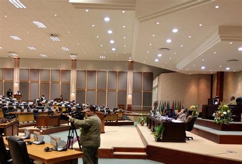 Just from watching the pan african parliament videos, you can tell that it does not matter where african @ali_naka. SA holds back Pan African Parliament