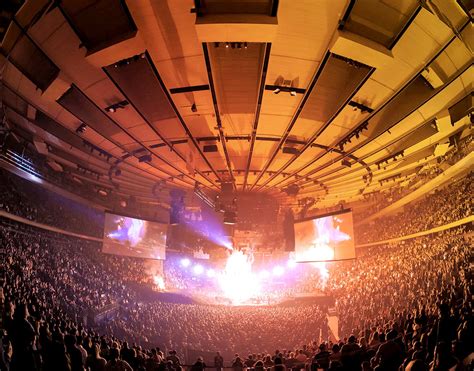 How Big Is Madison Square Garden Trendy Fit Mom