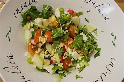 Basil Rocket Salad With Honey Dressing And Pine Nuts