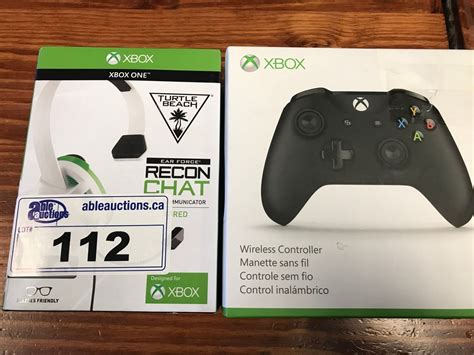Xbox One Wireless Controller And Turtlebeach Recon Chat Headset