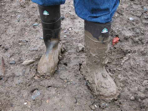 File2003 11 27 Northerner Boots In Mud Wikimedia Commons