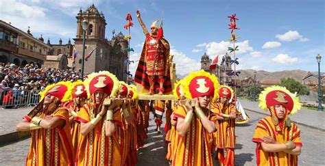 Turistas Muestran Gran Expectativa Por Fiesta Del Inti Raymi
