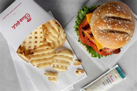 New Year New Flavors Chick Fil A Heats Up Menu With Grilled Spicy Chicken