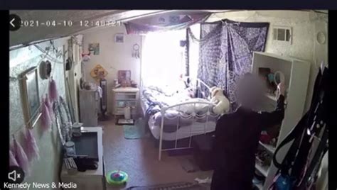 Women Use Hidden Cameras To Catch Worlds Worst Housemates Stealing