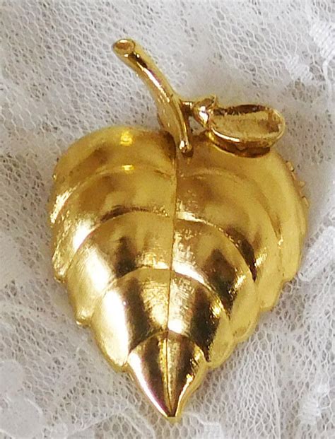 1969 70 Vintage Avon Golden Leaf Perfume Glace Brooch Gem