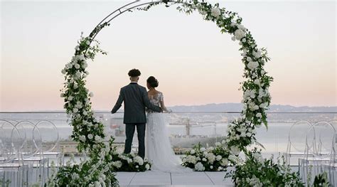 23 Stunning Wedding Backdrop Ideas Youll Totally Love