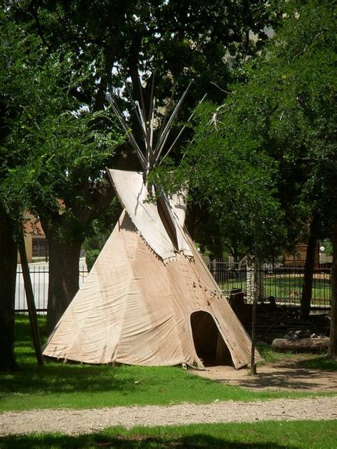 Tipi In Dallas Heritage Village Native American Teepee Native American Houses Tipi