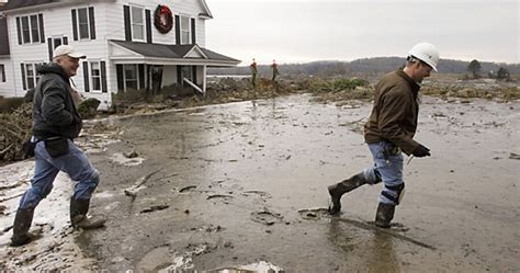 Tennessee Spill Revives Coal Ash Controversy