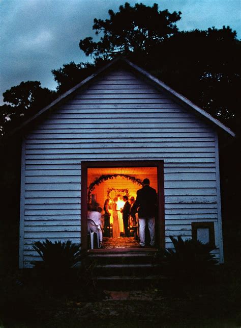 Carolyn Bessette And John Kennedy Jr During Their Wedding Ceremony