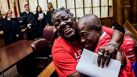 ‘a Proud Day Ex Felons Clear Final Hurdle To Vote The New York Times