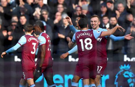West Ham Climb Out Of Relegation Zone After Beating Southampton