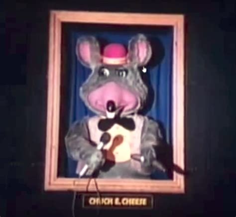 Chuck E Cheese Animatronic In 2022 Chuck E Cheese Cha