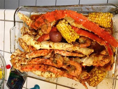 √ Seafood Boil Recipe With Crab Legs Shrimp And Lobster Tia Reed