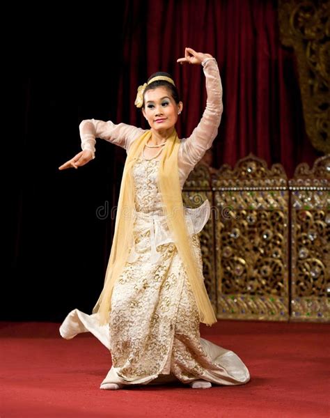 Myanmar Dance Editorial Image Image Of Nationality 114139385