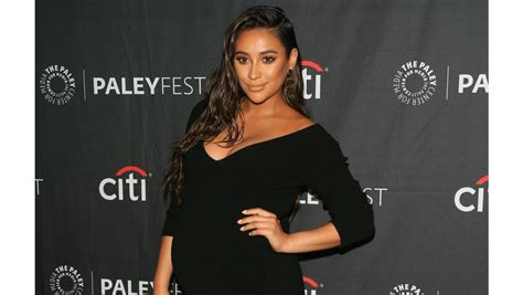 shay mitchell hits back at critics who accused her of partying with drake after giving birth 8days