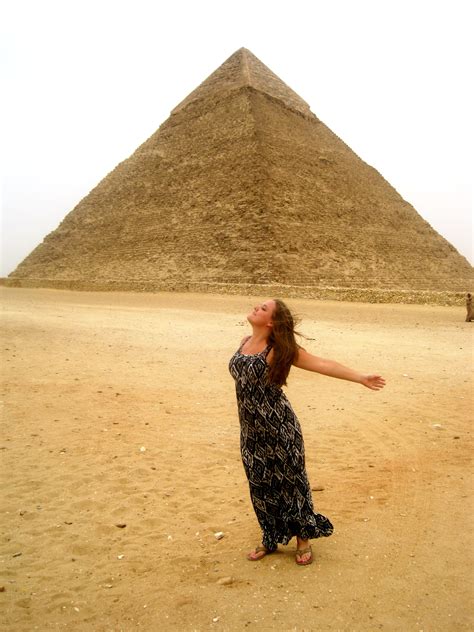 Egypt I Want To Be This Girl Standing In Front Of The Pyramids Girl Standing Girl Egypt