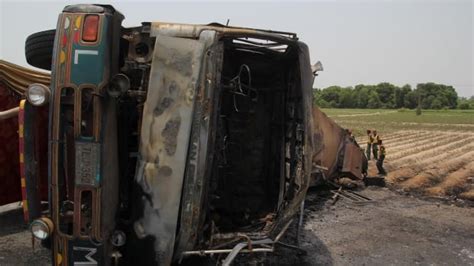 death toll in pakistan fuel truck fire explosion rises to 157 cbc news